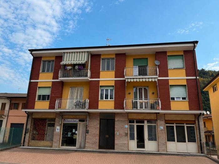 Appartamento quadrilocale in vendita in Via Guglielmo Marconi, Centro, Venasca