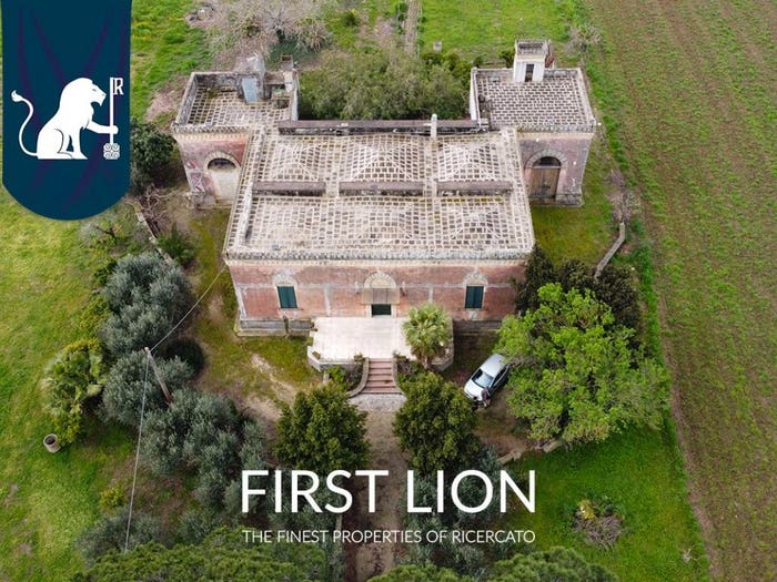 Casa con 6 locali in vendita in VIA DELLE PALUDI, Arnesano