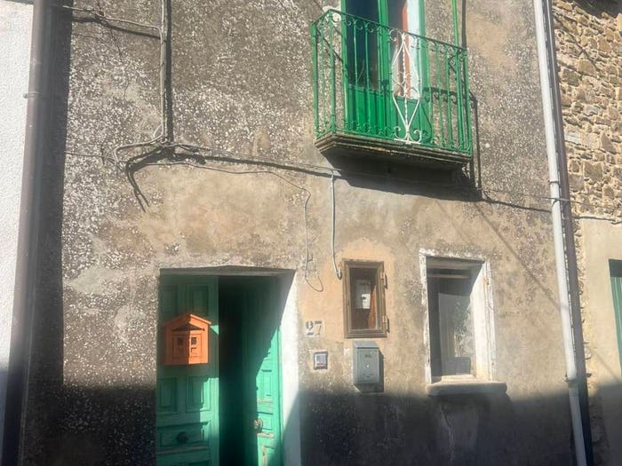 Appartamento bilocale in vendita in Via Santa Sofia, Centro, Lustra