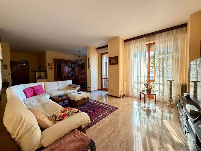 Appartamento con 6 locali in vendita in Via Lucerna, Inganni, Milano