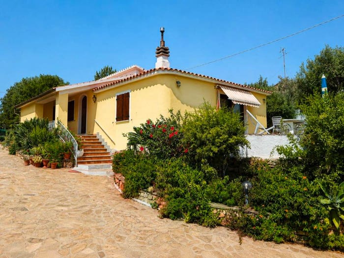 Casa quadrilocale in vendita in Viale Rudalza, Rudalza, Olbia