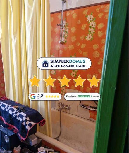 Appartamento con 5 locali in vendita in Sproni, Cisternone, Livorno