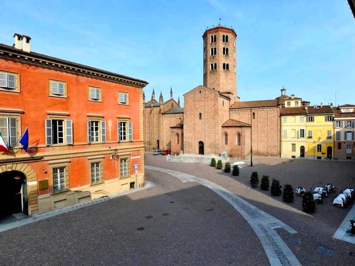 Appartamento quadrilocale in vendita in Centro Storico, Piacenza