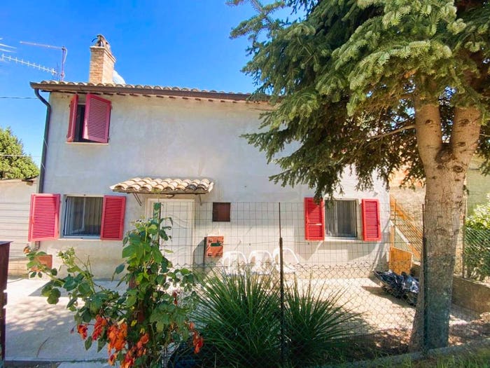 Casa con 6 locali in vendita in Contrada Colleappeso, Monteprandone