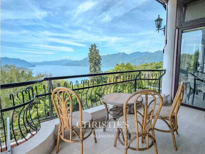 Casa quadrilocale in vendita in Località Vignone n Dumenza, Dumenza