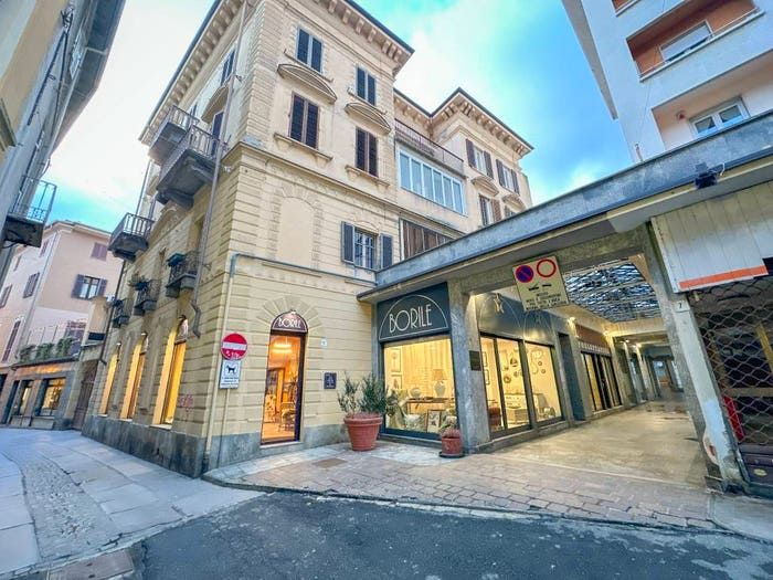 Appartamento trilocale in vendita in Via Guglielmo Marconi, Centro Storico, Biella