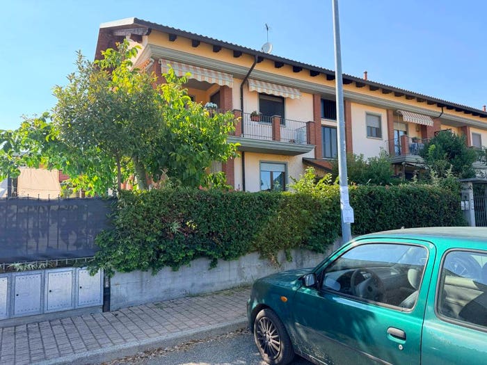 Appartamento quadrilocale in affitto in Via Roggeri, San Francesco al Campo
