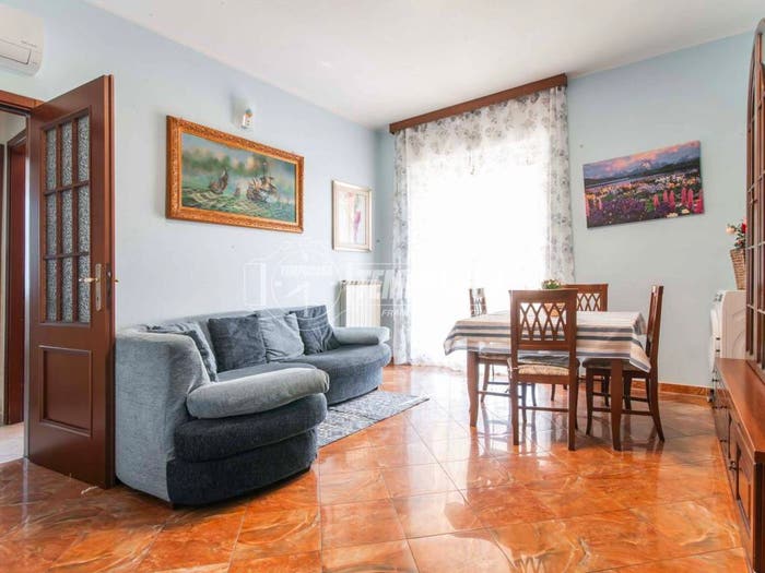 Appartamento trilocale in vendita in Via Monterubiano, Centro, Veniano