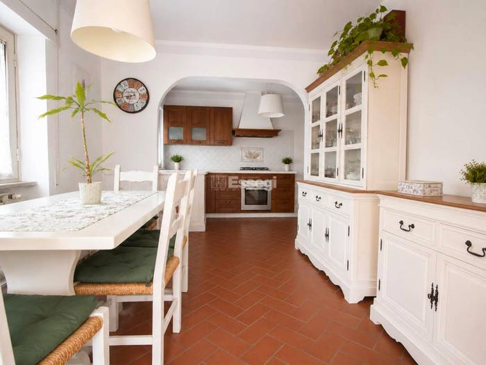 Appartamento con 6 locali in vendita in Viale San Concordio, San Concordio, Lucca