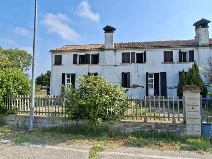 Casa con 6 locali in vendita in Via Romagnola, Raccano, Polesella