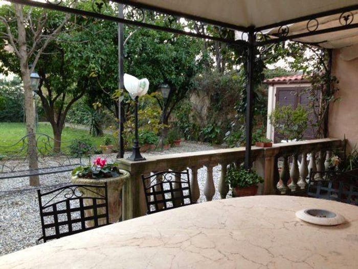 Casa con 6 locali in vendita in Calzabigi, Livorno