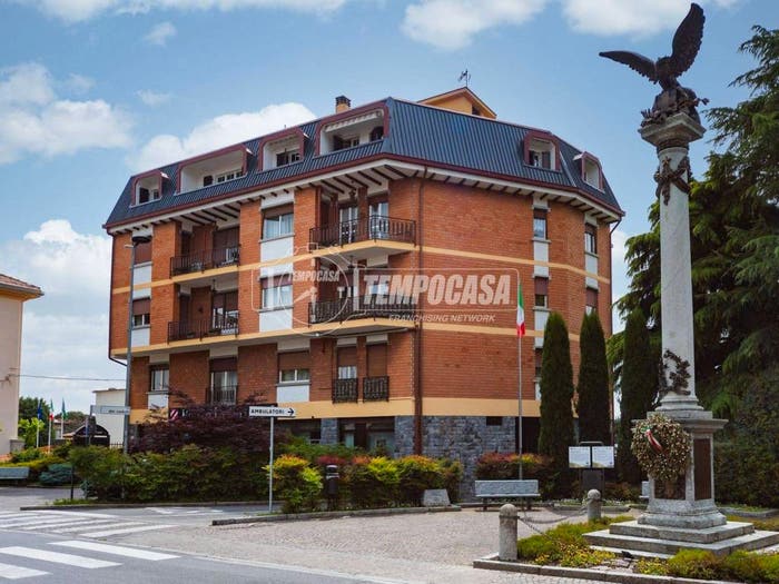 Appartamento trilocale in vendita in Via dei Caduti, Centro, Veduggio con Colzano