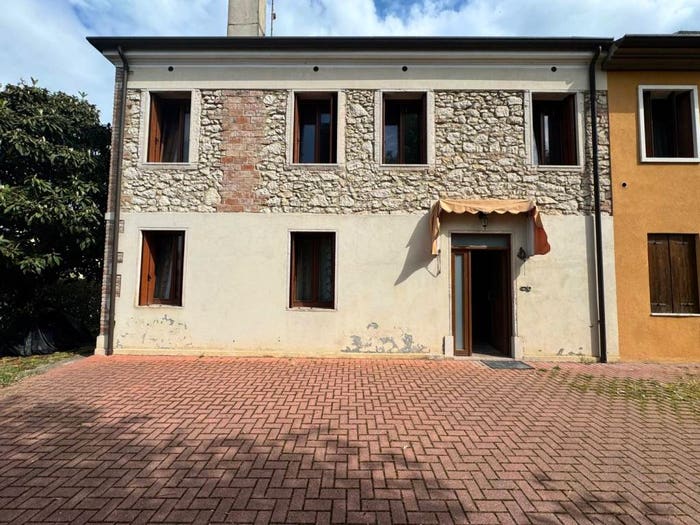 Casa trilocale in vendita in VIA MATTEOTTI, Centro, Noventa Vicentina