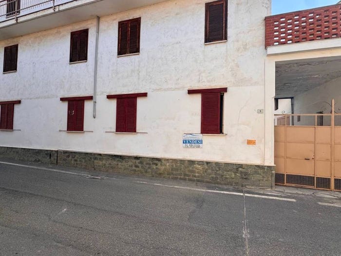 Appartamento bilocale in vendita in Via Dottor Magnani, Breme