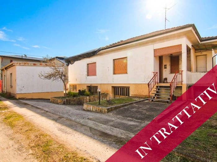 Casa con 6 locali in vendita in Via Alessandro Volta, Centro, Ceriano Laghetto