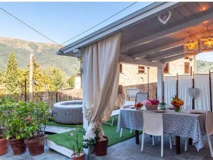 Casa con 6 locali in vendita in Via Pontemazzori, Camaiore Paese, Camaiore