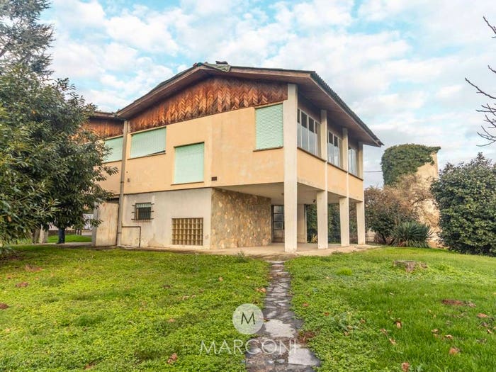 Casa quadrilocale in vendita in Centro, Suno