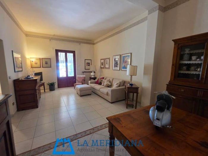 Casa con 6 locali in vendita in Centro, Lamporecchio