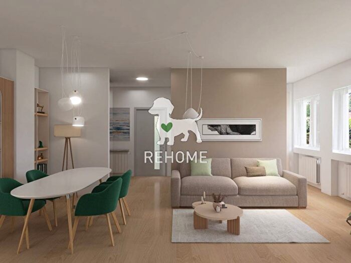 Appartamento trilocale in vendita in Viale Cadore, Palamostre, Udine