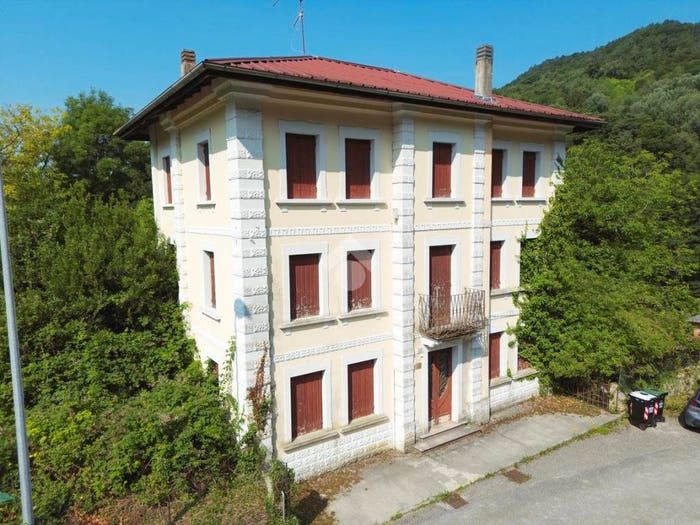 Casa con 6 locali in vendita in via paludea, Paludea, Castelnovo del Friuli