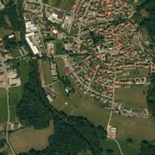 Appartamento con 6 locali in vendita in Via Fratelli Bandiera, Grantola