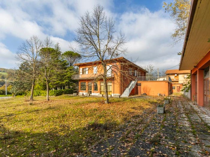 Casa con 6 locali in vendita in Strada Provinciale Sestinese, Sestino