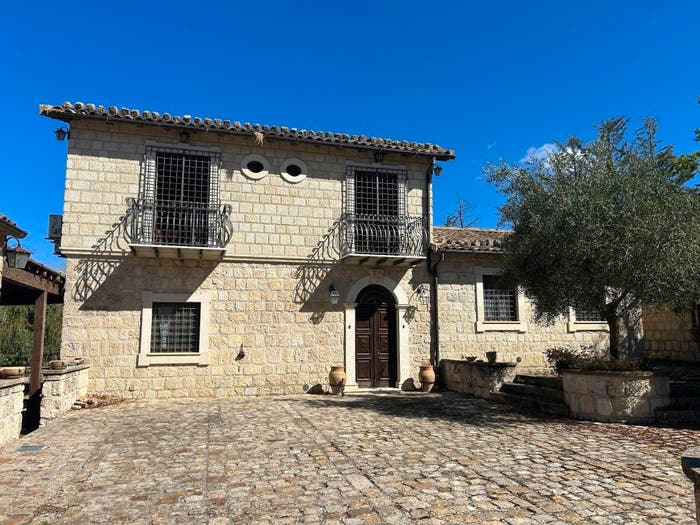 Casa con 6 locali in vendita in SS, Petralia Soprana