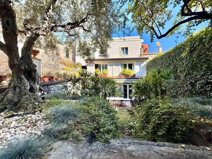 Casa con 6 locali in vendita in Via Carlo Alberto, Centro, San Gregorio di Catania