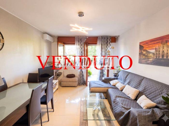 Appartamento trilocale in vendita in Via ROMA, Centro, Garbagnate Milanese