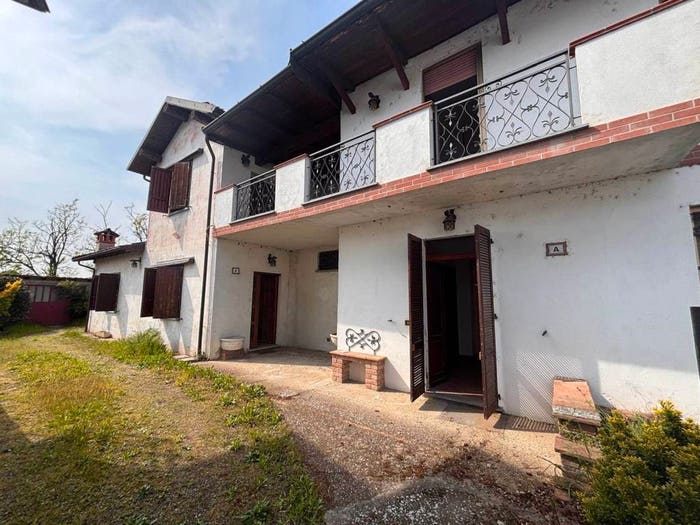 Casa quadrilocale in vendita in Via Roma, Alagna