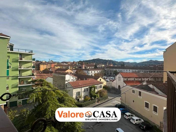 Appartamento quadrilocale in vendita in Centro, Acqui Terme