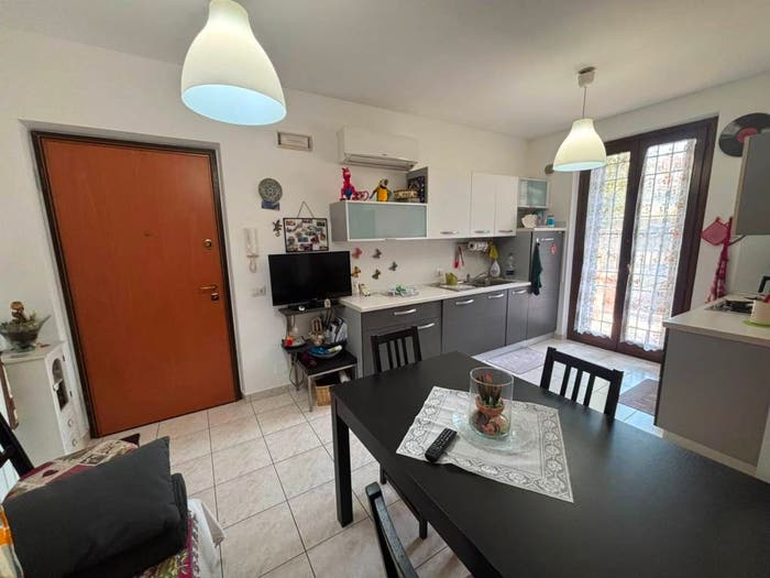 Appartamento trilocale in vendita in Via Trattati di Roma, San Costanzo