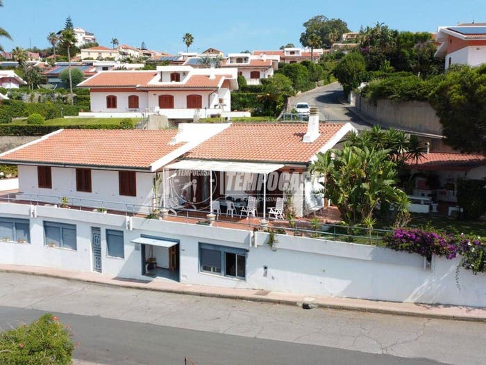 Casa con 6 locali in vendita in VIA RAFFAELE MARINO, Ganzirri, Messina