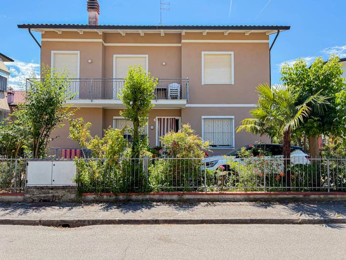 Appartamento trilocale in vendita in Viale Nettuno, Centro, Cervia