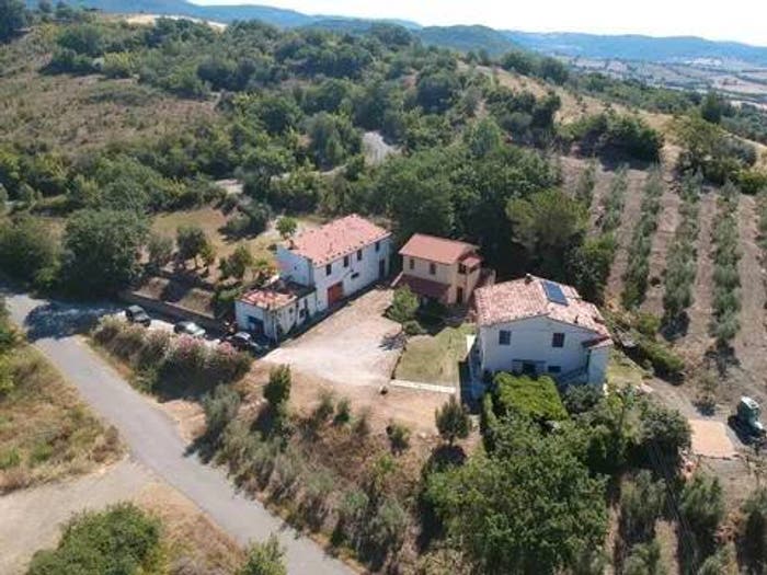 Casa con 6 locali in vendita in Strada Tra Saturnia E Semproniano SNC, Manciano