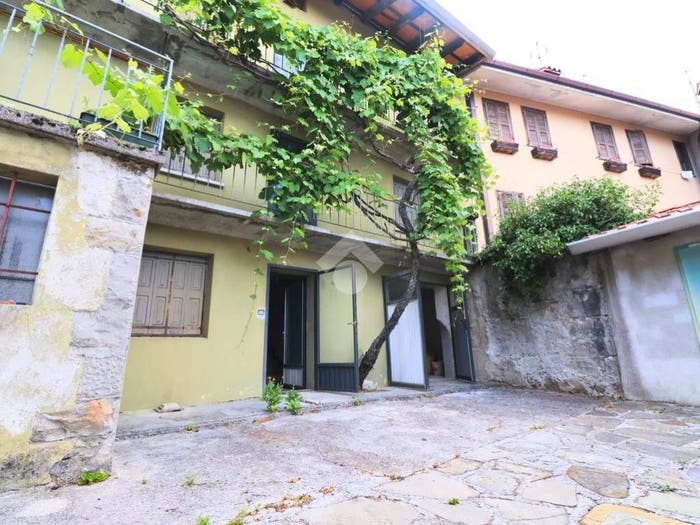 Casa quadrilocale in vendita in Via Lipa, Faedis