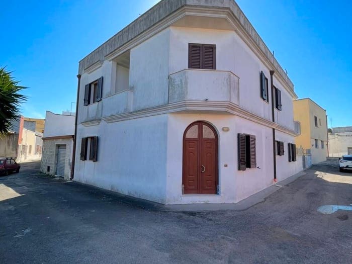 Casa con 6 locali in vendita in Via Monte San Martino, Taurisano