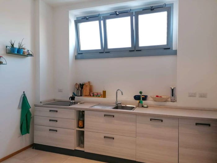 Appartamento trilocale in affitto in Via Legnone, Dergano, Milano