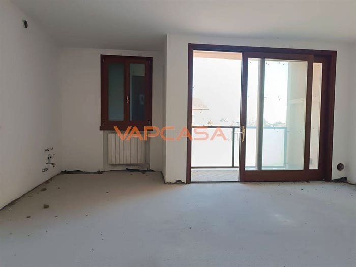 Appartamento trilocale in vendita in Via Roma, Centro, Grumello del Monte