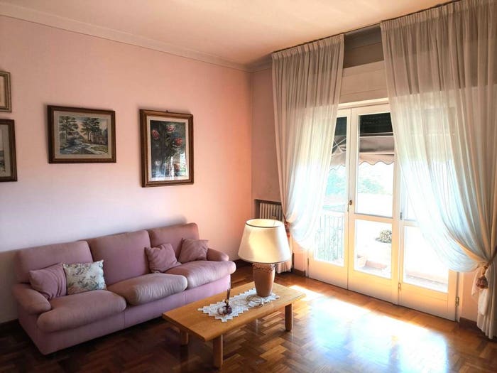 Appartamento quadrilocale in vendita in Piazza Giuseppe Giusti, Centro, Monsummano Terme