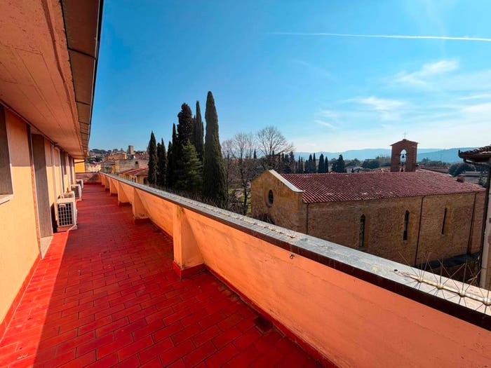 Appartamento con 6 locali in vendita in Via Margaritone, Porta Santo Spirito Stazione, Arezzo