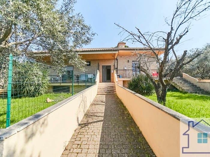 Appartamento bilocale in vendita in Viale Enrico Fermi, Frascati