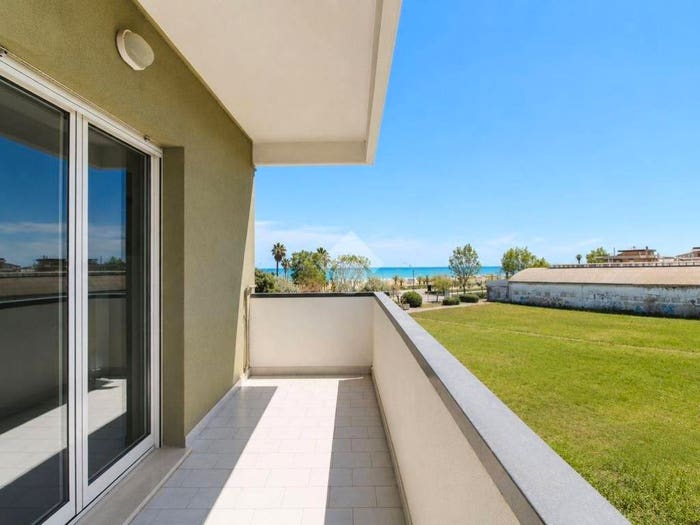 Appartamento quadrilocale in vendita in Via Capri, Centro, Giulianova