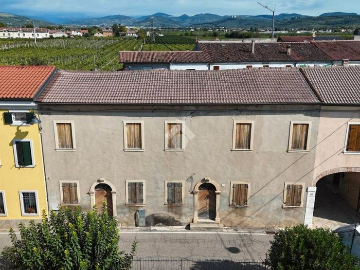 Casa con 5 locali in vendita in Via cavour, Strà Montanara Pieve, Colognola Ai Colli