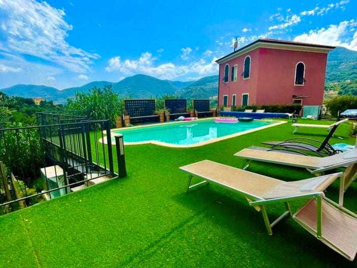 Casa con 6 locali in vendita in Rebocco La Chiappa, La Spezia