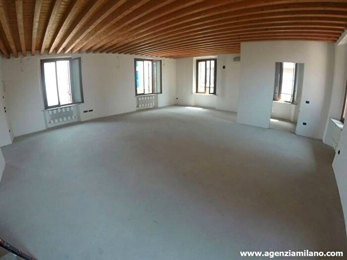 Appartamento con 6 locali in vendita in Via Mazza, Centro Storico, Pesaro