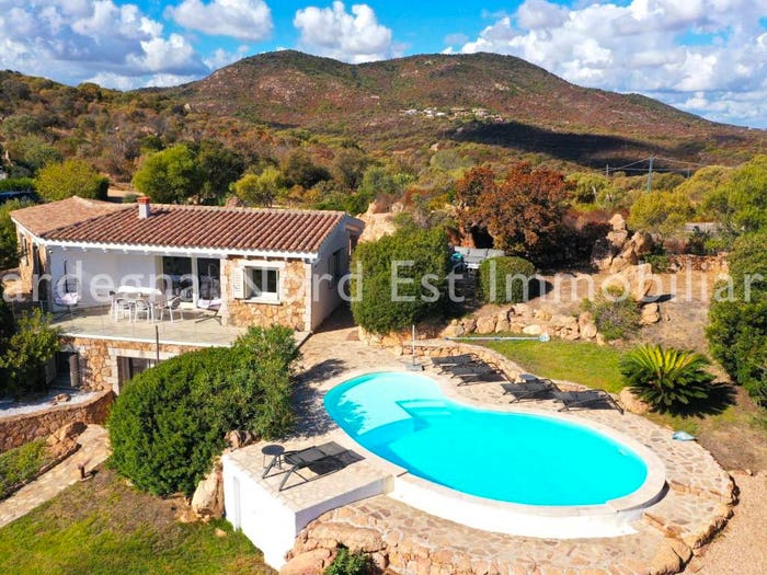 Casa con 5 locali in vendita in Loiri Porto San Paolo