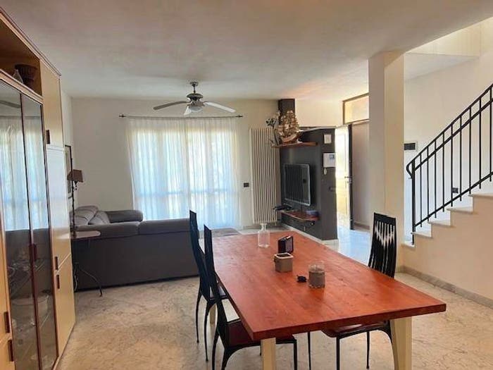 Casa con 6 locali in vendita in Castagnola, Massa