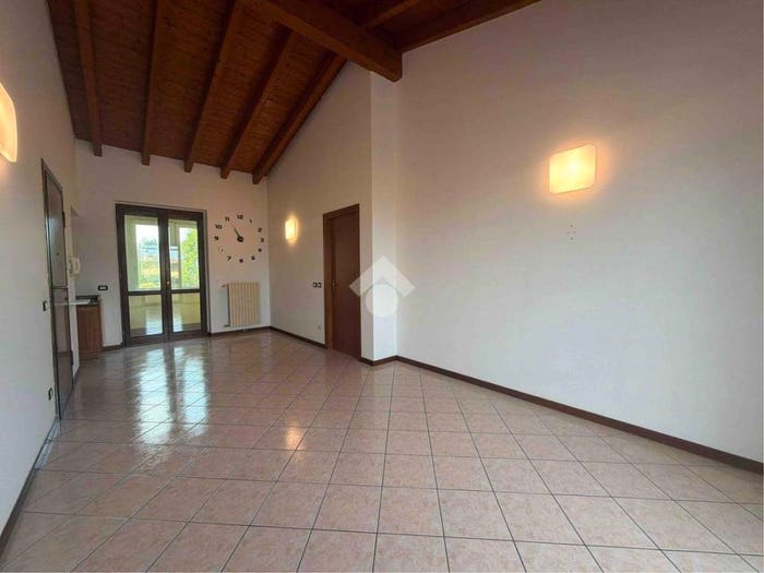 Appartamento trilocale in vendita in Via Leon Battista Alberti, Centro, Calcinato