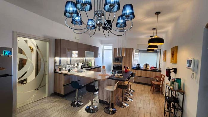 Appartamento con 5 locali in vendita in Via Giovanni Simoncini Scaglione, Brancaccio, Palermo